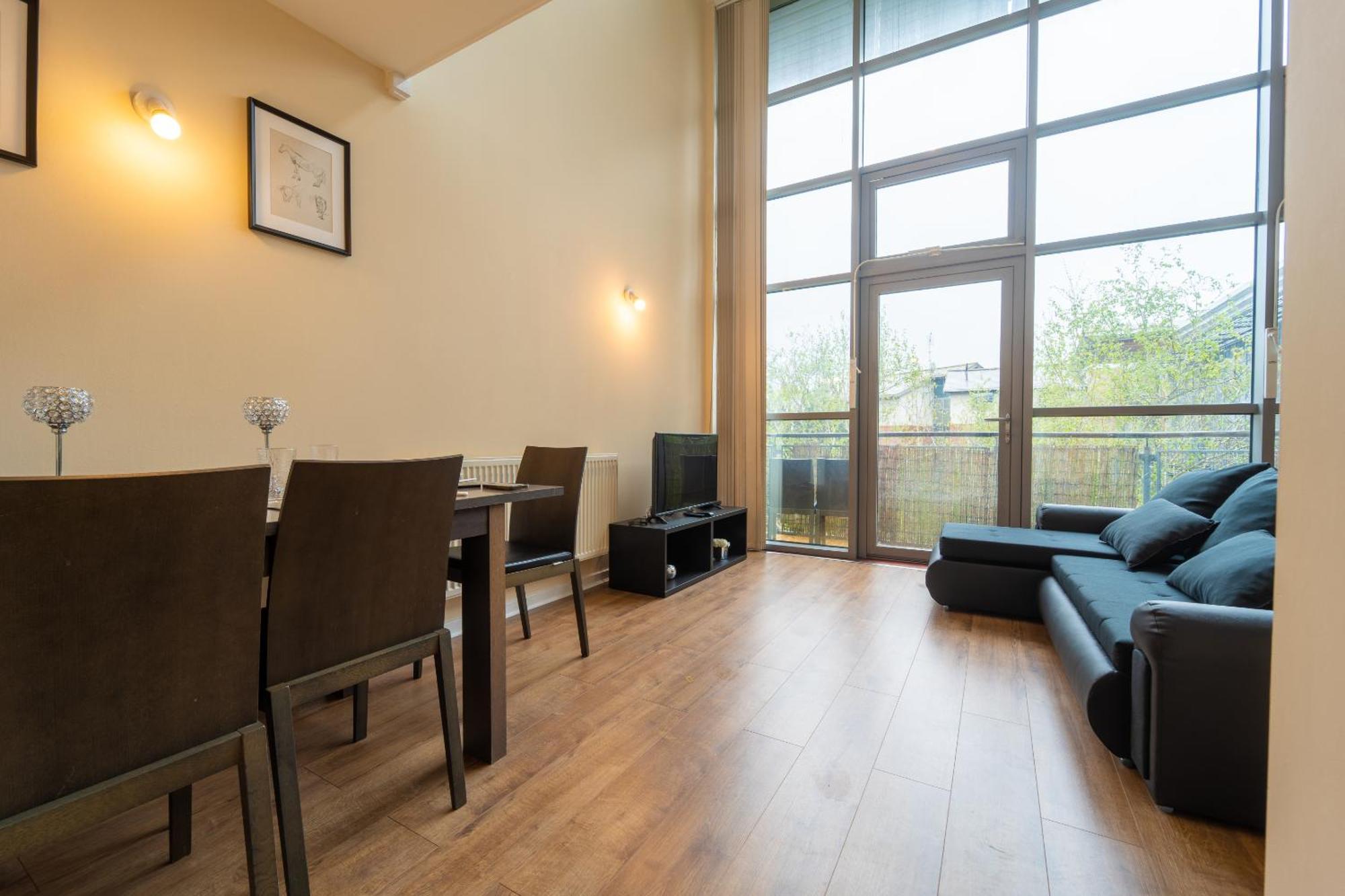 Luxury 2 Bed Apartment - Near Heathrow, Legoland, Windsor สลาว ภายนอก รูปภาพ